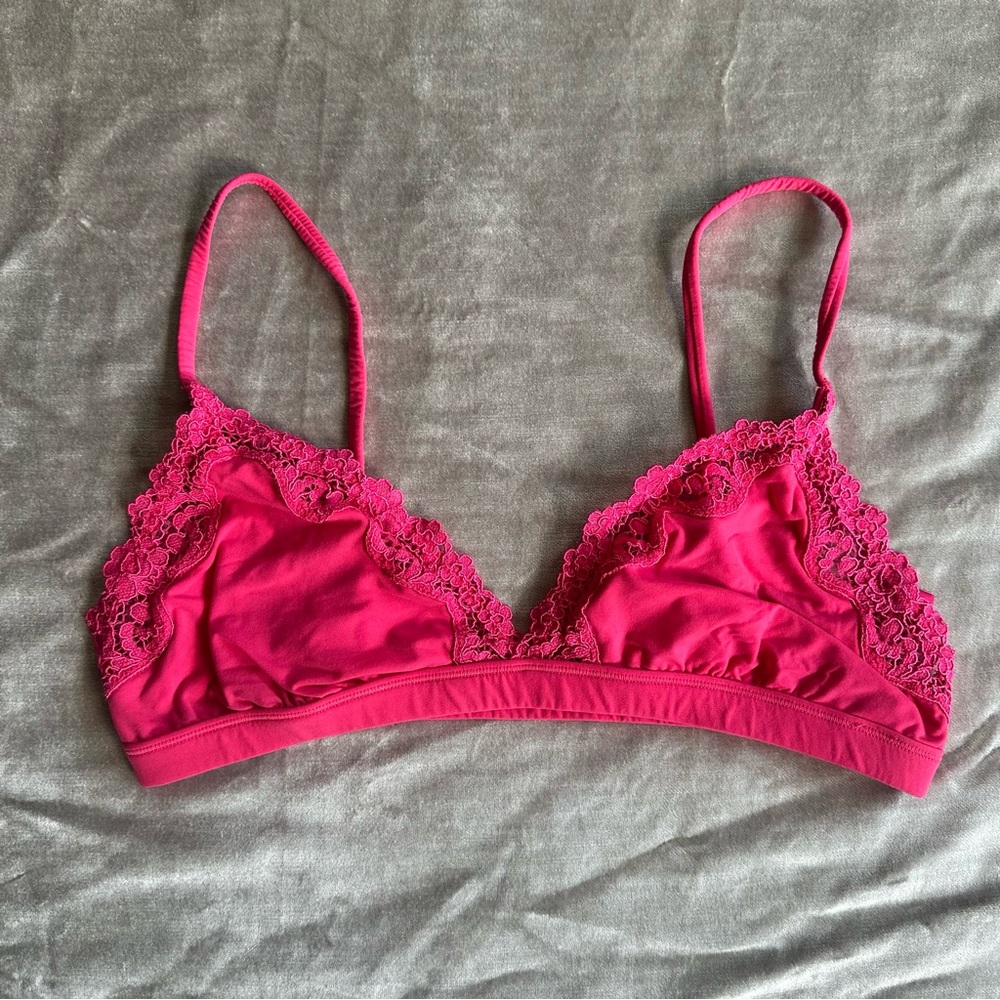 SKIMS FITS EVERYBODY CORDED LACE TRIANGLE BRALETTE